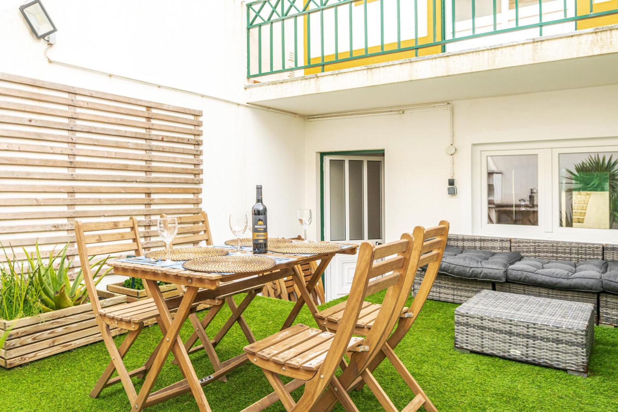 Baleal Happiness Surf House Villa Ferrel  Kültér fotó